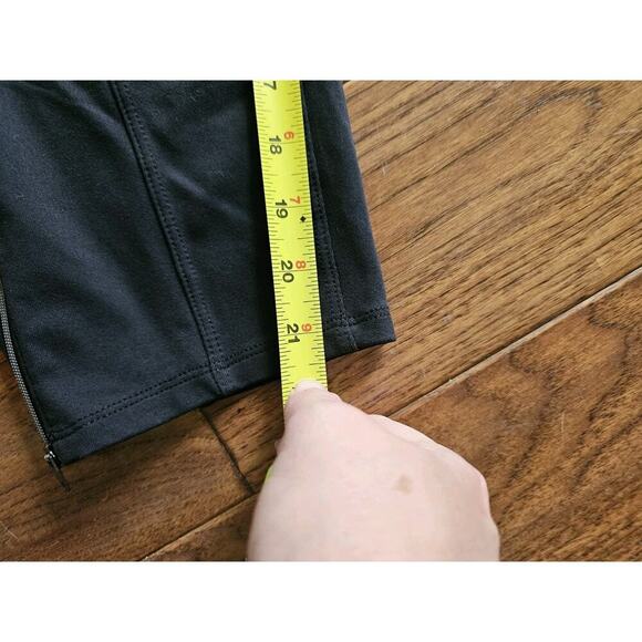 Athleta Metro Ankle Pant Women's Size S NWT Black Athlesure Fitness UPF 50 - Picture 3 of 9